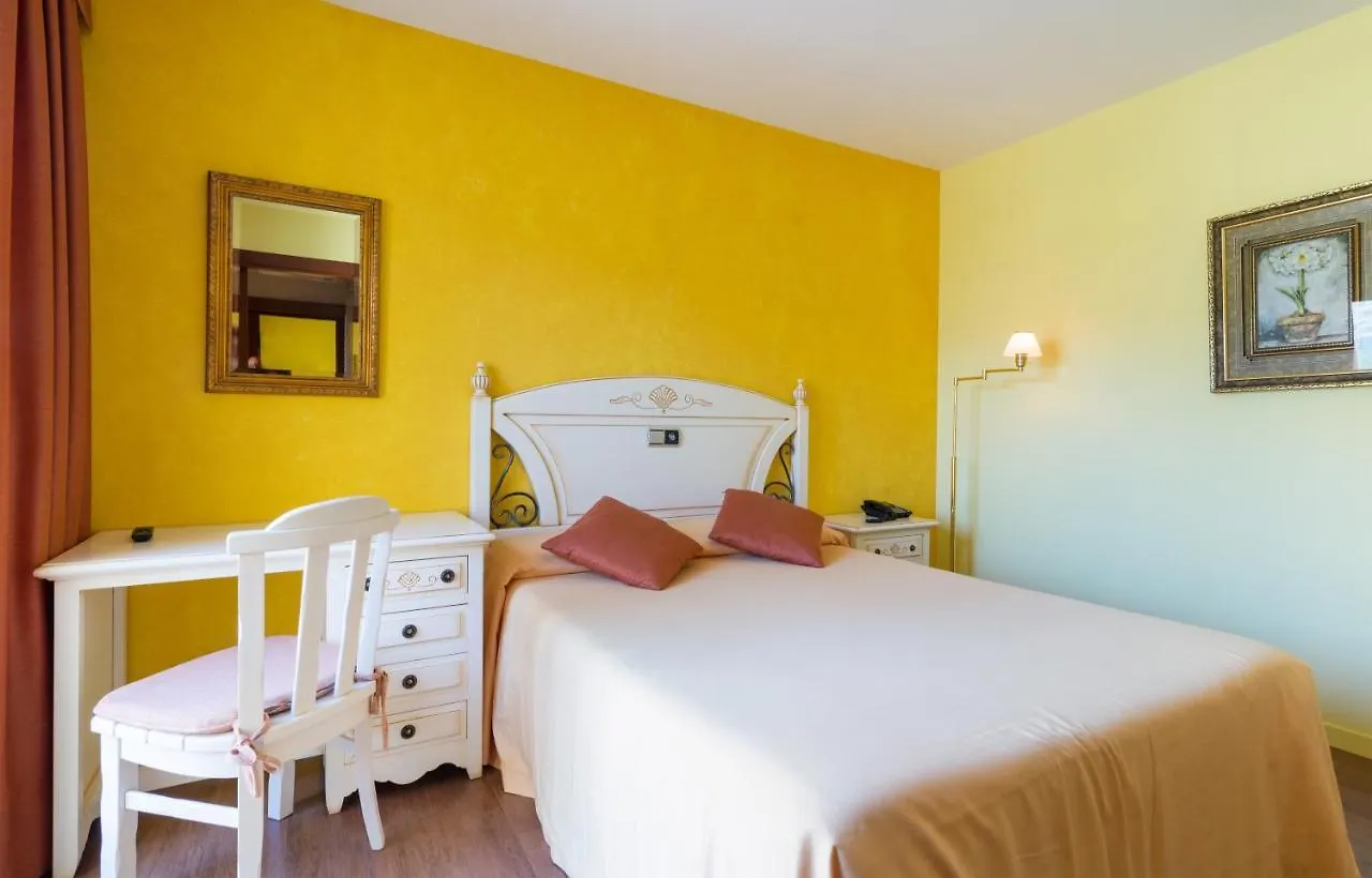 ***  Hotel Restaurant Cal Petit Oliana Spain