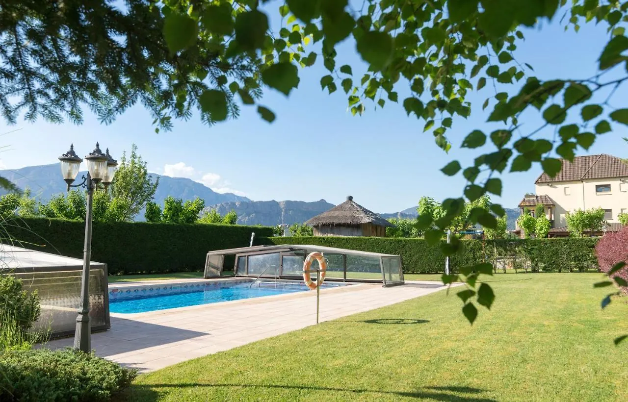 Hotel Restaurant Cal Petit Oliana
