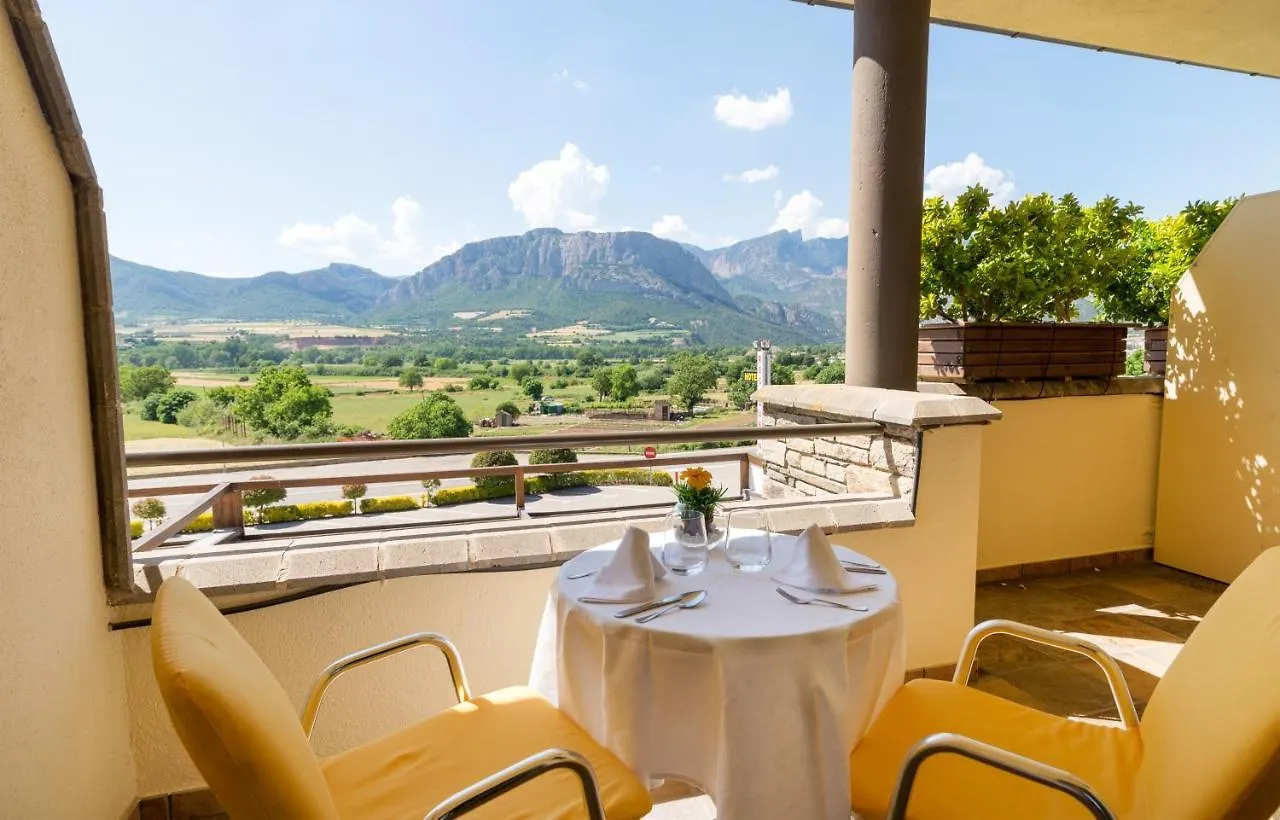 Hotel Restaurant Cal Petit Oliana